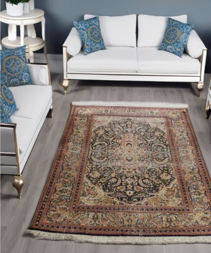 Cotton Oriental Carpet (4' x 6' Ft)