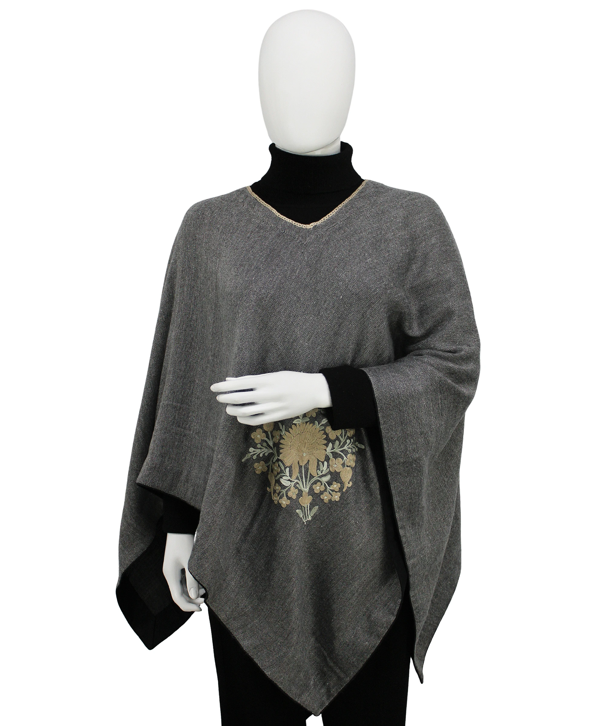 poncho11 Poncho Aari - Image 1