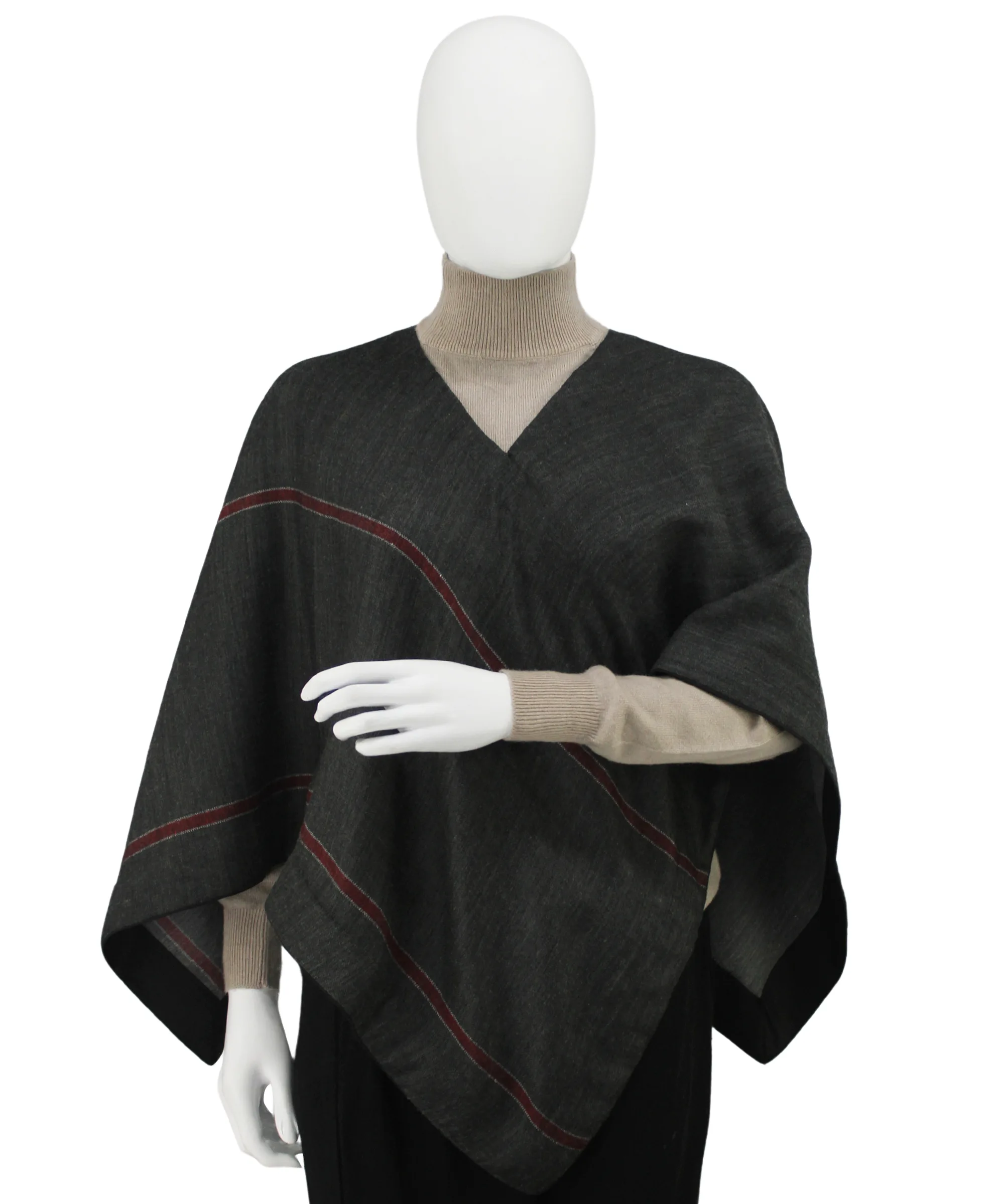 Poncho Woolen 1 Poncho Woollen - Image 1