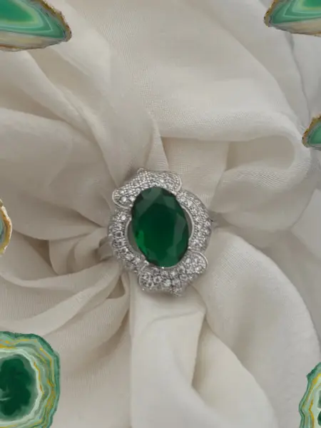 Emerald Stone Ring 1