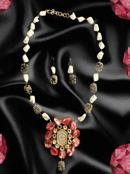 Necklace Set Antique