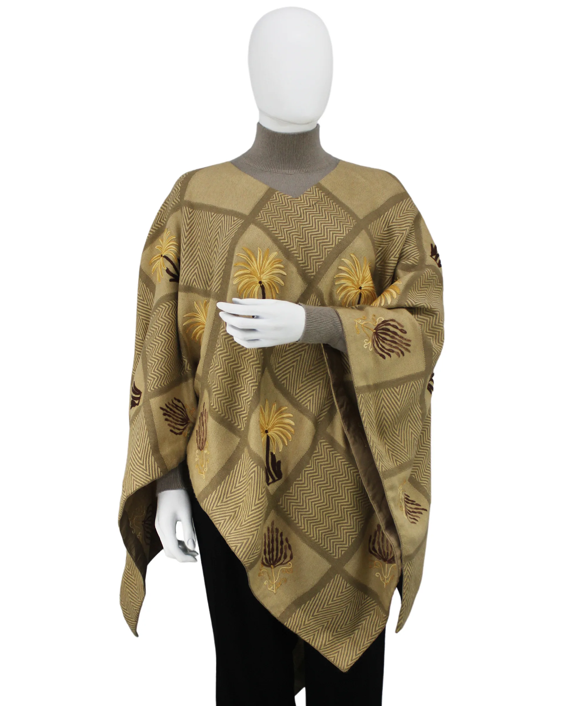 Poncho Aari 1 Poncho Aari - Image 1