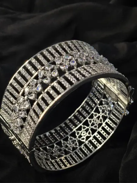 Bracelet Stone Studded