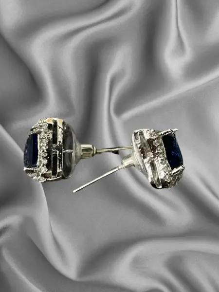Ear Studs Sapphire