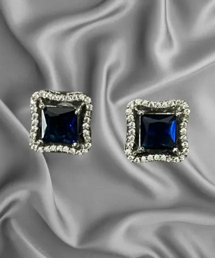 Ear Studs Sapphire