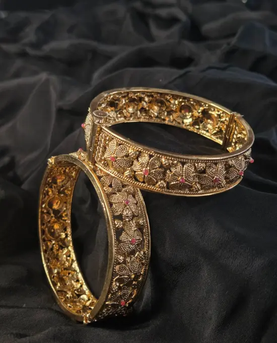 Bangles Ruby Floral