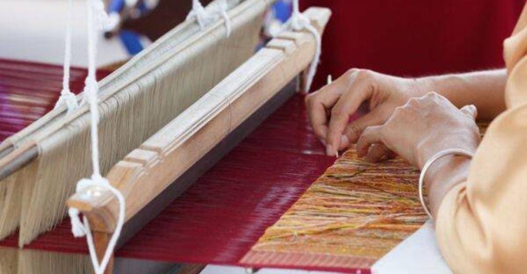 Plain Shawl Handloom Blog Image